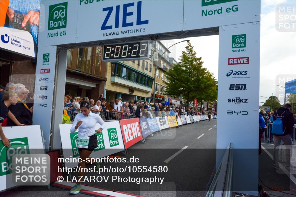 20.09.2026 - PSD Bank Halbmarathon LAZAROV Photography http://msf.ph/oto/10554580 20.09.2026 12:08:22 Ziel 2298, 2340, 2905 meine-sportfotos.de