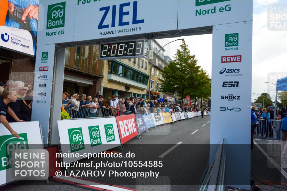 20.09.2026 - PSD Bank Halbmarathon LAZAROV Photography http://msf.ph/oto/10554585 20.09.2026 12:08:22 Ziel 2298, 2340, 2905 meine-sportfotos.de
