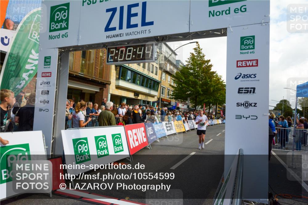 20.09.2026 - PSD Bank Halbmarathon LAZAROV Photography http://msf.ph/oto/10554599 20.09.2026 12:08:43 Ziel 2478, 2522, 4511, 4613 meine-sportfotos.de