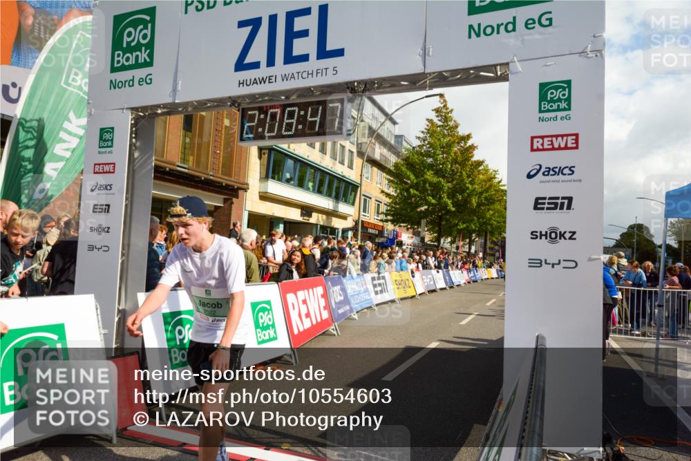 20.09.2026 - PSD Bank Halbmarathon LAZAROV Photography http://msf.ph/oto/10554603 20.09.2026 12:08:46 Ziel 2522, 4511, 4613 meine-sportfotos.de