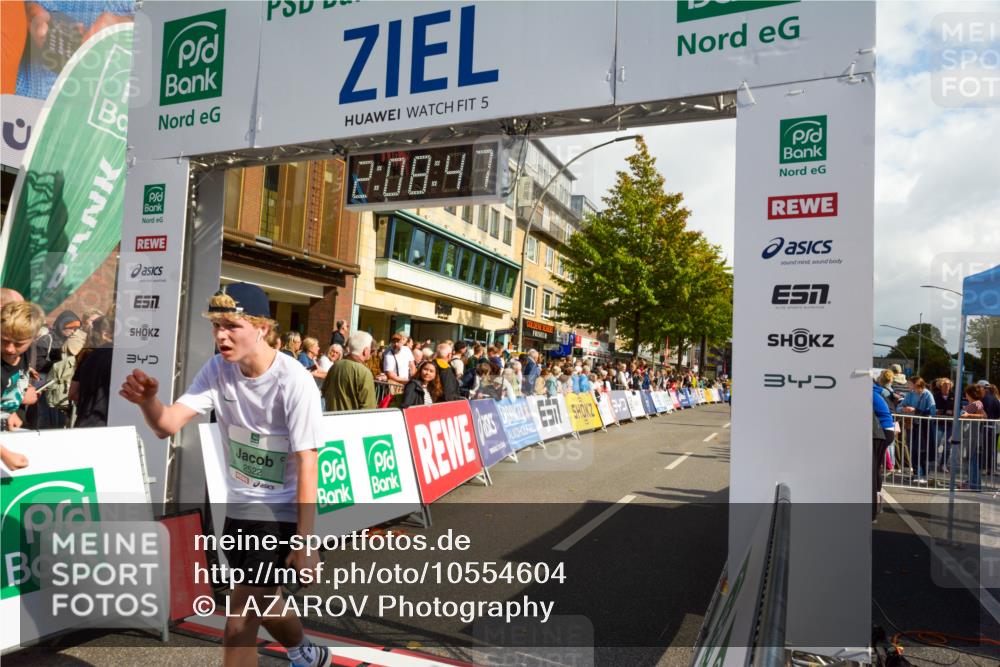 20.09.2026 - PSD Bank Halbmarathon LAZAROV Photography http://msf.ph/oto/10554604 20.09.2026 12:08:47 Ziel 2522, 4511, 4613 meine-sportfotos.de