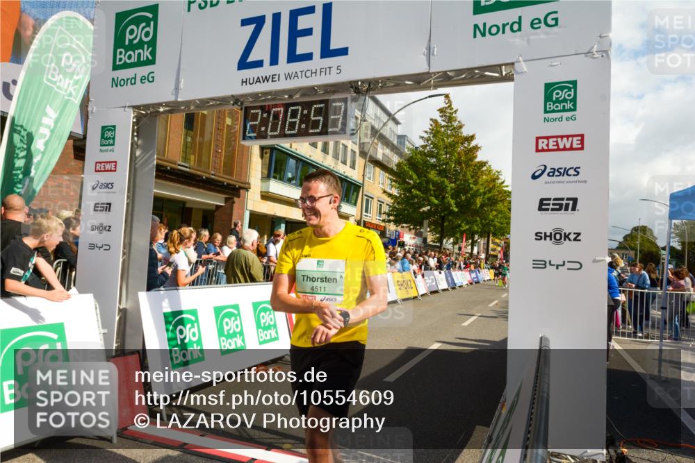 20.09.2026 - PSD Bank Halbmarathon LAZAROV Photography http://msf.ph/oto/10554609 20.09.2026 12:08:53 Ziel 2621, 3279, 3690, 4046, 4511 meine-sportfotos.de