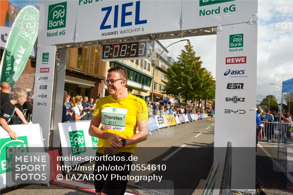 20.09.2026 - PSD Bank Halbmarathon LAZAROV Photography http://msf.ph/oto/10554610 20.09.2026 12:08:53 Ziel 2621, 3279, 3690, 4046, 4511 meine-sportfotos.de