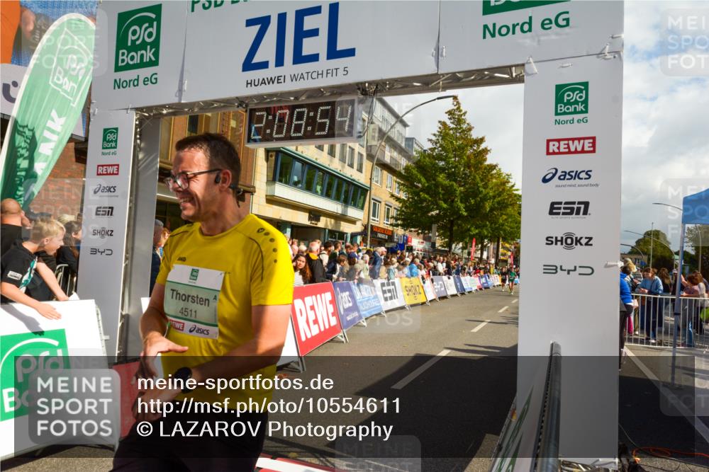 20.09.2026 - PSD Bank Halbmarathon LAZAROV Photography http://msf.ph/oto/10554611 20.09.2026 12:08:53 Ziel 2621, 3279, 3690, 4046, 4511 meine-sportfotos.de