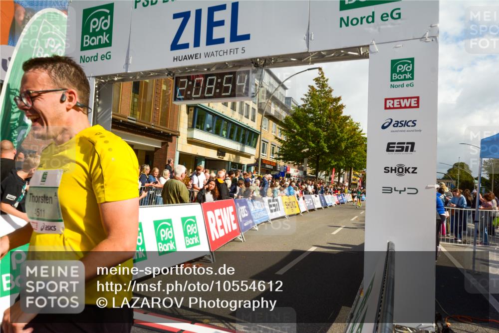 20.09.2026 - PSD Bank Halbmarathon LAZAROV Photography http://msf.ph/oto/10554612 20.09.2026 12:08:53 Ziel 2621, 3279, 3690, 4046, 4511 meine-sportfotos.de
