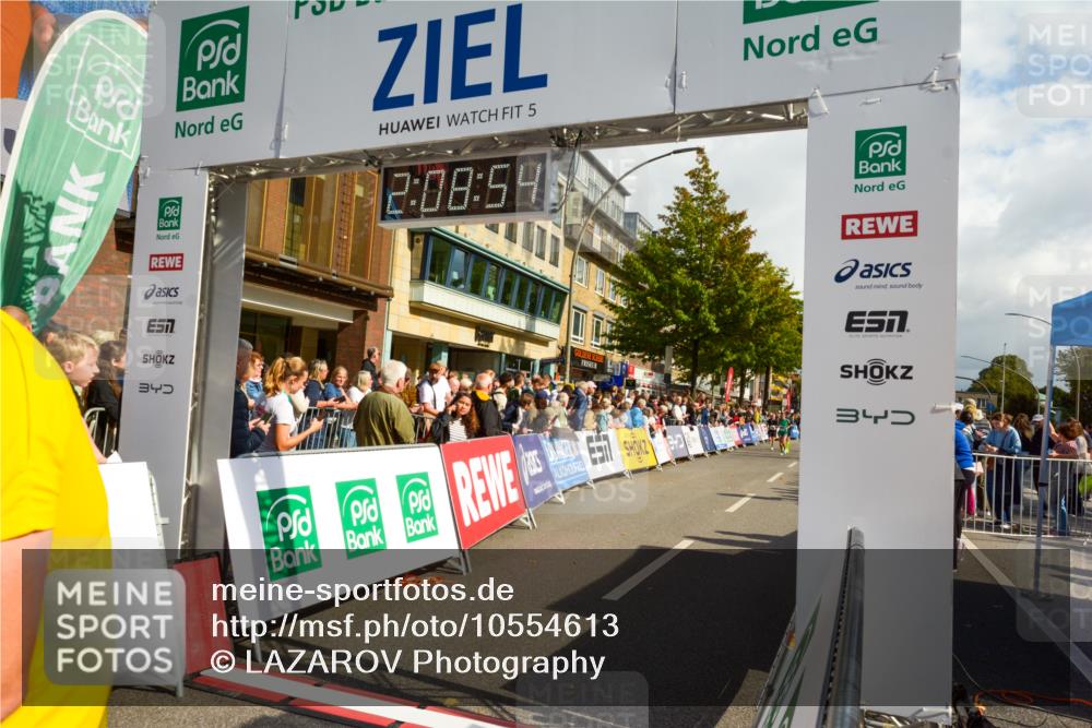 20.09.2026 - PSD Bank Halbmarathon LAZAROV Photography http://msf.ph/oto/10554613 20.09.2026 12:08:53 Ziel 2621, 3279, 3690, 4046, 4511 meine-sportfotos.de