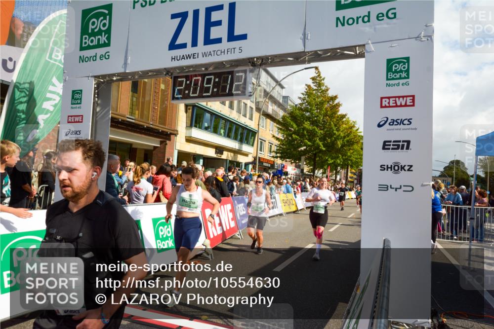 20.09.2026 - PSD Bank Halbmarathon LAZAROV Photography http://msf.ph/oto/10554630 20.09.2026 12:09:11 Ziel 1065, 1066, 1290, 1534, 1945, 2188, 2405, 3250, 3432, 4240, 4559 meine-sportfotos.de