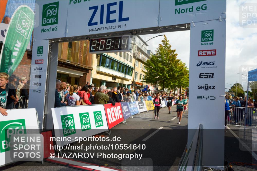 20.09.2026 - PSD Bank Halbmarathon LAZAROV Photography http://msf.ph/oto/10554640 20.09.2026 12:09:14 Ziel 1065, 1066, 1290, 1534, 1945, 2188, 2405, 3250, 3432, 4240, 4559 meine-sportfotos.de