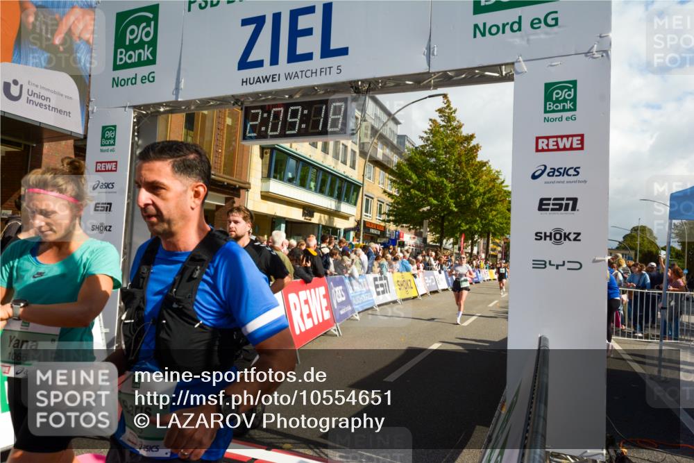 20.09.2026 - PSD Bank Halbmarathon LAZAROV Photography http://msf.ph/oto/10554651 20.09.2026 12:09:18 Ziel 1065, 1066, 1290, 1534, 1945, 2405, 3250, 3432, 3658, 4064, 4240, 4559 meine-sportfotos.de