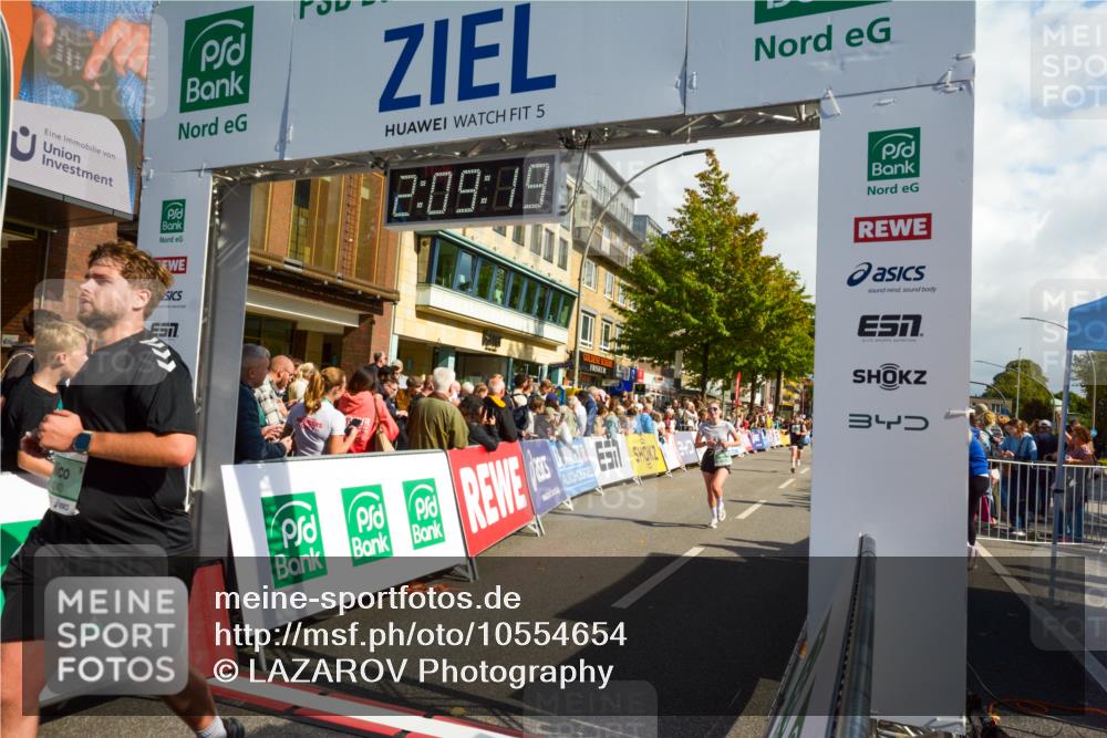 20.09.2026 - PSD Bank Halbmarathon LAZAROV Photography http://msf.ph/oto/10554654 20.09.2026 12:09:18 Ziel 1065, 1066, 1290, 1534, 1945, 2405, 3250, 3432, 3658, 4064, 4240, 4559 meine-sportfotos.de
