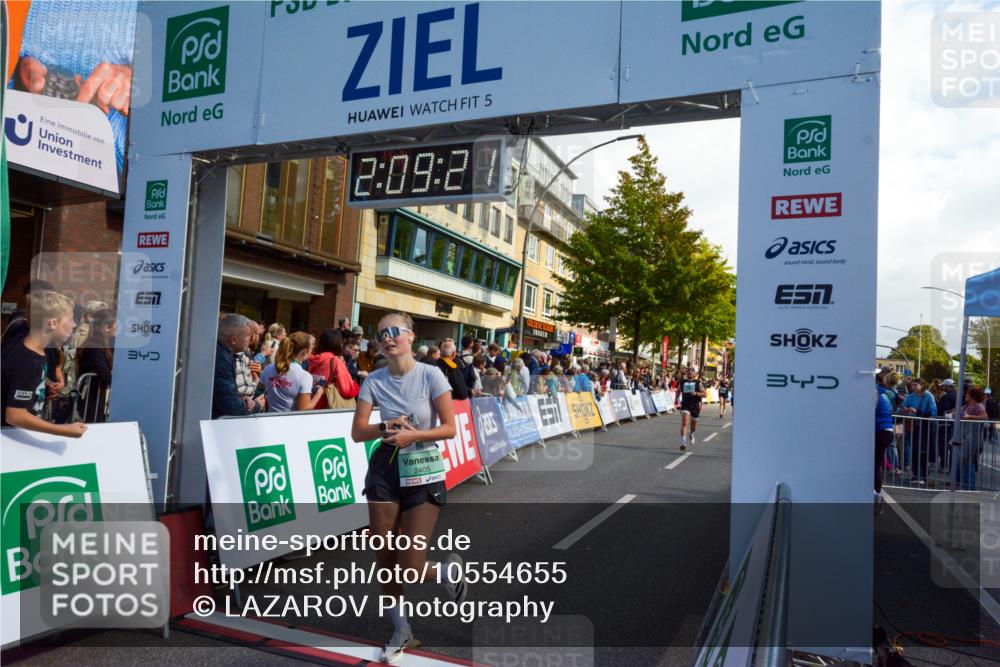 20.09.2026 - PSD Bank Halbmarathon LAZAROV Photography http://msf.ph/oto/10554655 20.09.2026 12:09:20 Ziel 1065, 1066, 1176, 1945, 2405, 3432, 3658, 3813, 4064, 4233, 4234, 4240, 4559 meine-sportfotos.de