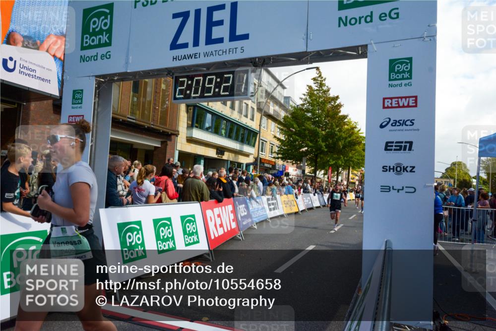 20.09.2026 - PSD Bank Halbmarathon LAZAROV Photography http://msf.ph/oto/10554658 20.09.2026 12:09:21 Ziel 1065, 1066, 1176, 1945, 2405, 3432, 3658, 3813, 4064, 4233, 4234, 4240, 4559, 4563 meine-sportfotos.de