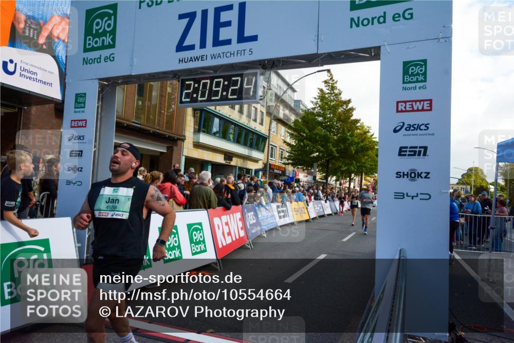 20.09.2026 - PSD Bank Halbmarathon LAZAROV Photography http://msf.ph/oto/10554664 20.09.2026 12:09:23 Ziel 1031, 1065, 1066, 1176, 2405, 3339, 3658, 3813, 4064, 4233, 4234, 4240, 4559, 4563 meine-sportfotos.de