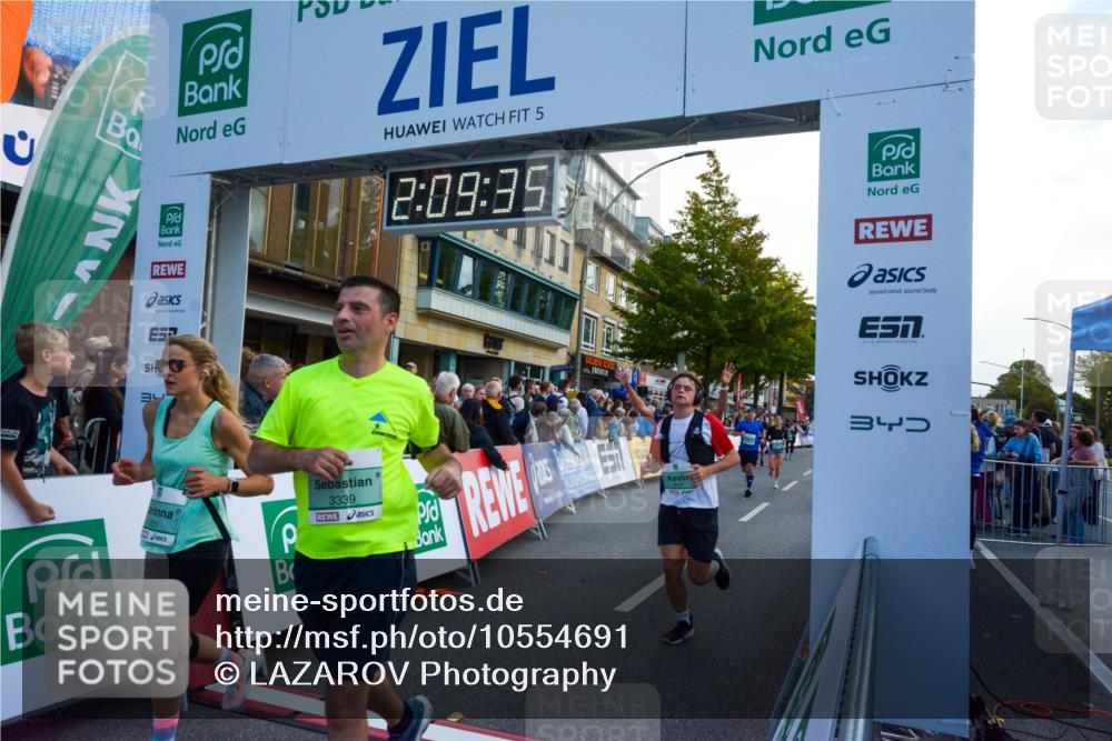 20.09.2026 - PSD Bank Halbmarathon LAZAROV Photography http://msf.ph/oto/10554691 20.09.2026 12:09:35 Ziel 1031, 1167, 1176, 2025, 2198, 2526, 3137, 3339, 3813, 3816, 4030, 4233, 4234, 4563 meine-sportfotos.de