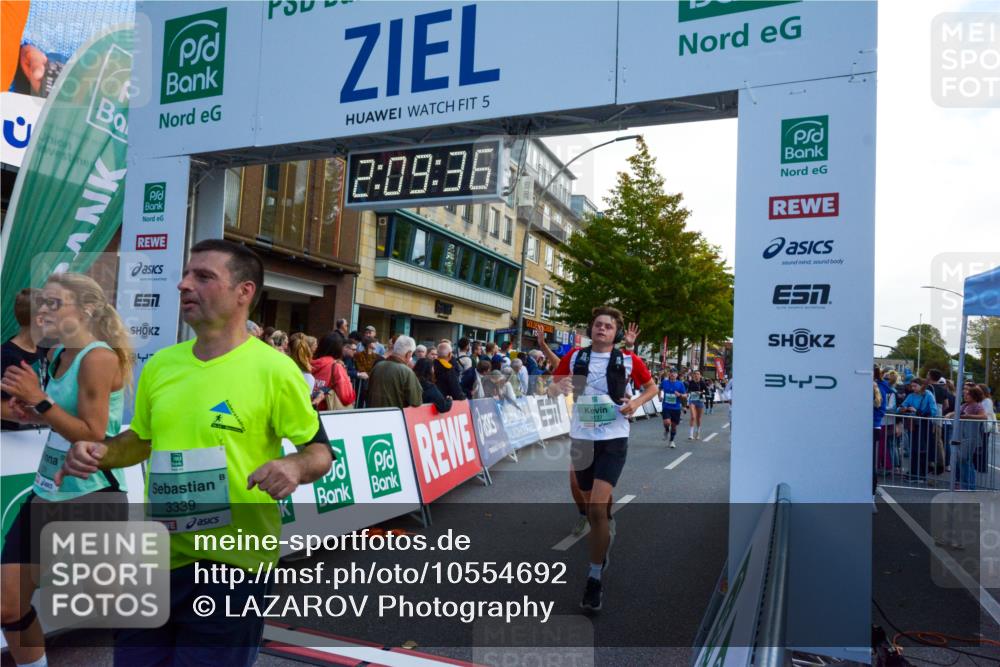 20.09.2026 - PSD Bank Halbmarathon LAZAROV Photography http://msf.ph/oto/10554692 20.09.2026 12:09:35 Ziel 1031, 1167, 1176, 2025, 2198, 2526, 3137, 3339, 3813, 3816, 4030, 4233, 4234, 4563 meine-sportfotos.de