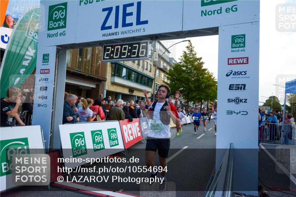 20.09.2026 - PSD Bank Halbmarathon LAZAROV Photography http://msf.ph/oto/10554694 20.09.2026 12:09:35 Ziel 1031, 1167, 1176, 2025, 2198, 2526, 3137, 3339, 3813, 3816, 4030, 4233, 4234, 4563 meine-sportfotos.de