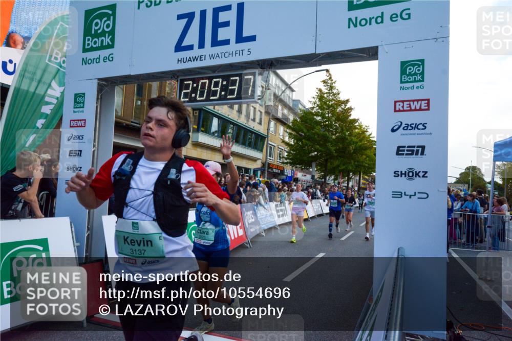 20.09.2026 - PSD Bank Halbmarathon LAZAROV Photography http://msf.ph/oto/10554696 20.09.2026 12:09:36 Ziel 1031, 1167, 1176, 1923, 2004, 2025, 2198, 2526, 3137, 3339, 3813, 3816, 4030, 4233, 4234, 4563 meine-sportfotos.de