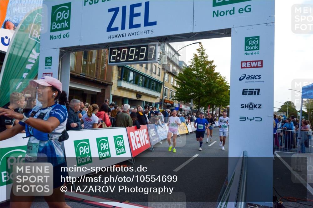 20.09.2026 - PSD Bank Halbmarathon LAZAROV Photography http://msf.ph/oto/10554699 20.09.2026 12:09:36 Ziel 1031, 1167, 1176, 1923, 2004, 2025, 2198, 2526, 3137, 3339, 3813, 3816, 4030, 4233, 4234, 4563 meine-sportfotos.de