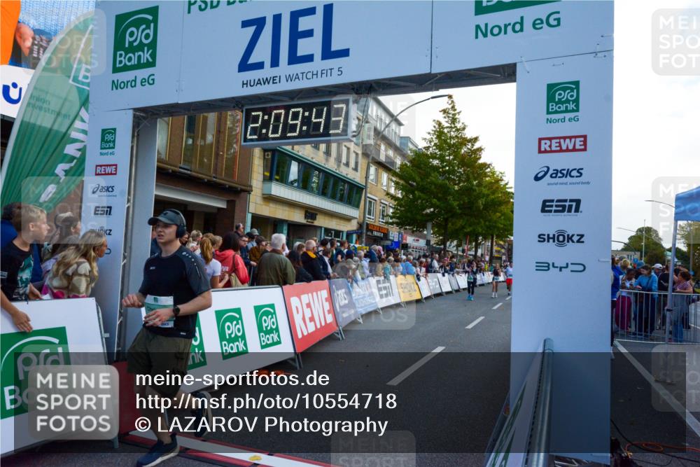 20.09.2026 - PSD Bank Halbmarathon LAZAROV Photography http://msf.ph/oto/10554718 20.09.2026 12:09:42 Ziel 1167, 1772, 1923, 2004, 2025, 2198, 2526, 3137, 3816, 4030, 4185, 4196, 4715 meine-sportfotos.de