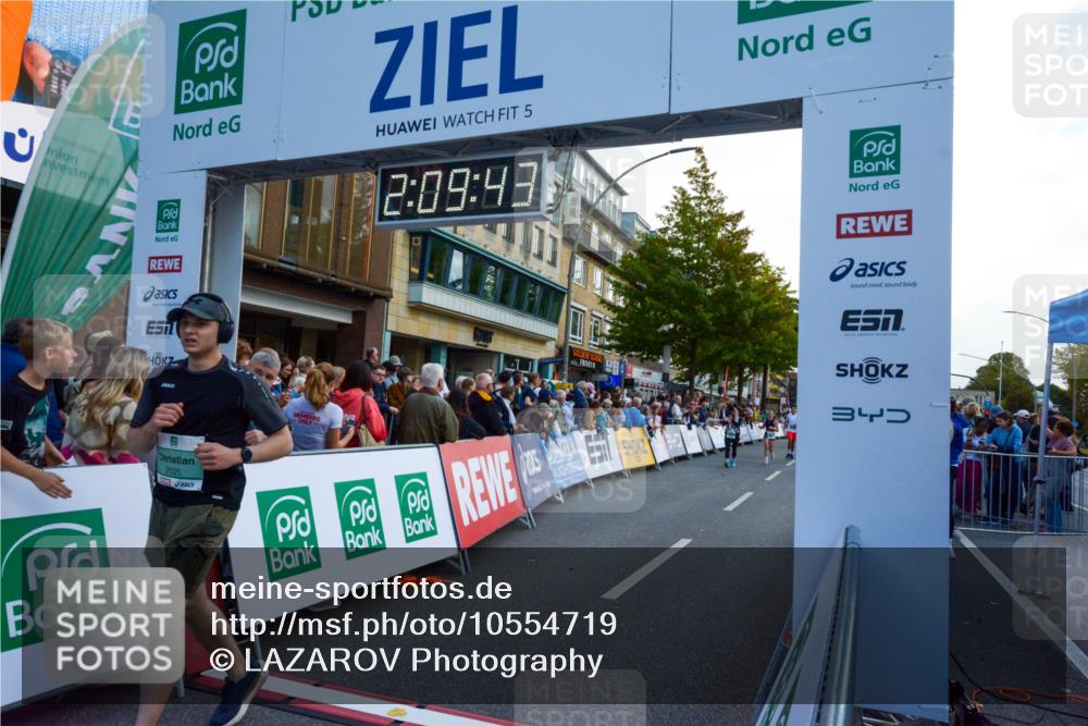 20.09.2026 - PSD Bank Halbmarathon LAZAROV Photography http://msf.ph/oto/10554719 20.09.2026 12:09:42 Ziel 1167, 1772, 1923, 2004, 2025, 2198, 2526, 3137, 3816, 4030, 4185, 4196, 4715 meine-sportfotos.de