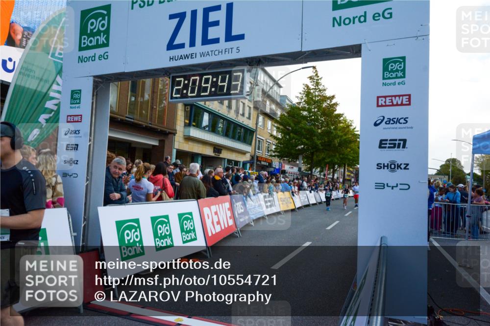 20.09.2026 - PSD Bank Halbmarathon LAZAROV Photography http://msf.ph/oto/10554721 20.09.2026 12:09:42 Ziel 1167, 1772, 1923, 2004, 2025, 2198, 2526, 3137, 3816, 4030, 4185, 4196, 4715 meine-sportfotos.de