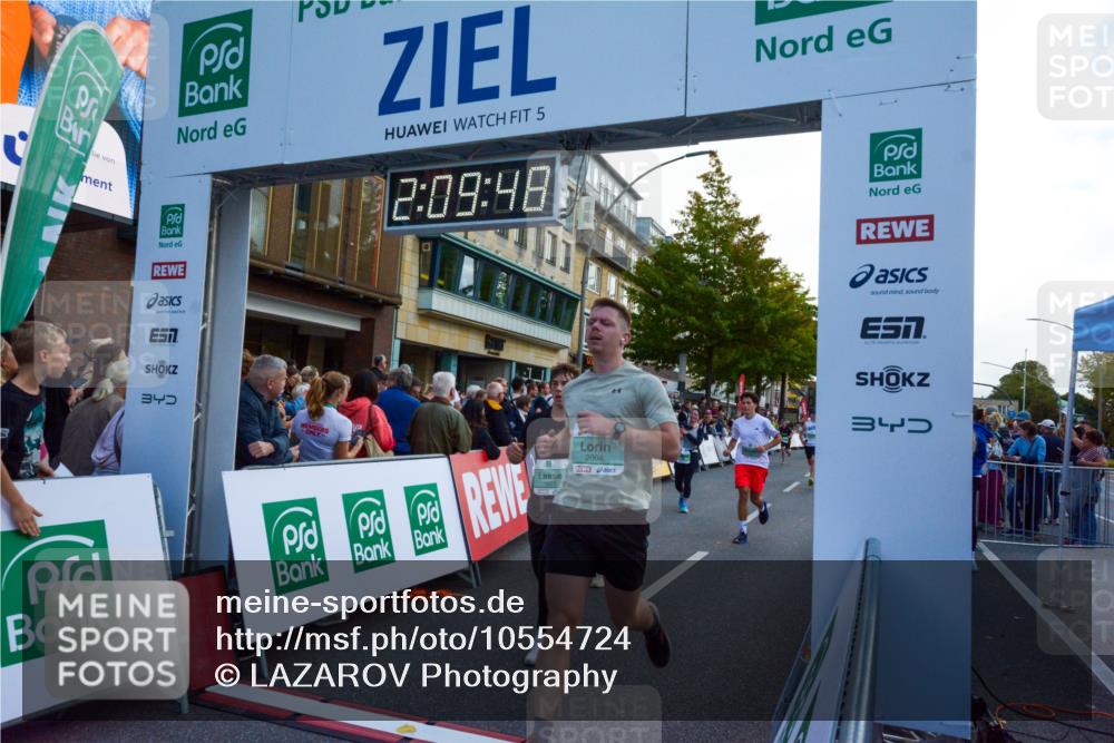20.09.2026 - PSD Bank Halbmarathon LAZAROV Photography http://msf.ph/oto/10554724 20.09.2026 12:09:47 Ziel 1772, 1923, 2004, 2018, 2025, 2434, 2599, 4185, 4196, 4703, 4715 meine-sportfotos.de