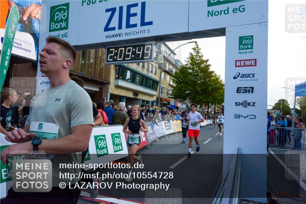 20.09.2026 - PSD Bank Halbmarathon LAZAROV Photography http://msf.ph/oto/10554728 20.09.2026 12:09:48 Ziel 1772, 1923, 2004, 2018, 2025, 2434, 2599, 4185, 4196, 4703, 4715 meine-sportfotos.de