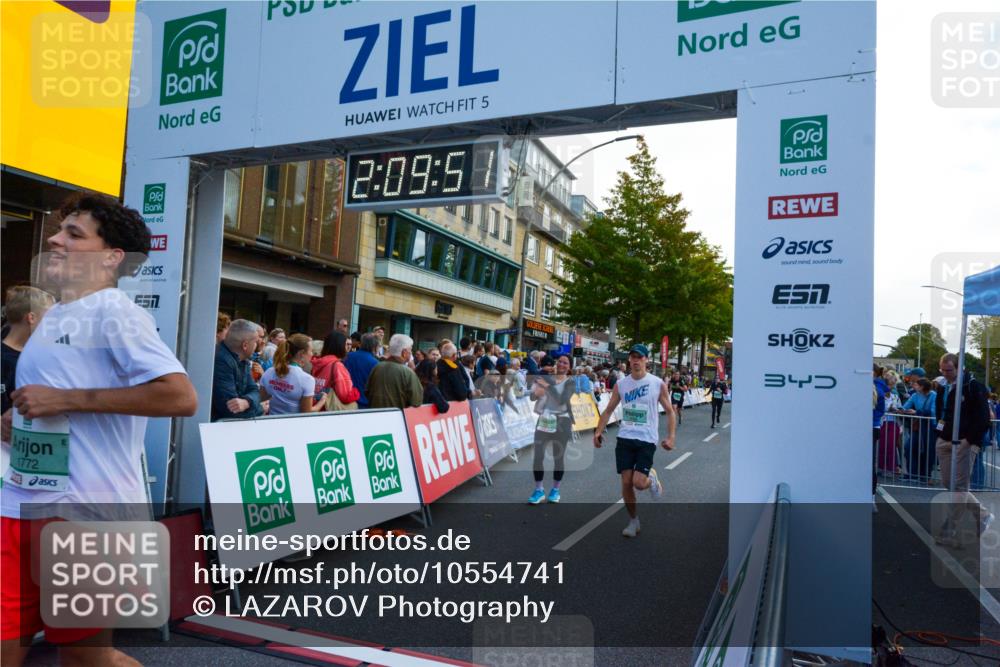 20.09.2026 - PSD Bank Halbmarathon LAZAROV Photography http://msf.ph/oto/10554741 20.09.2026 12:09:50 Ziel 1772, 1923, 2004, 2018, 2434, 2599, 4185, 4196, 4703, 4715 meine-sportfotos.de