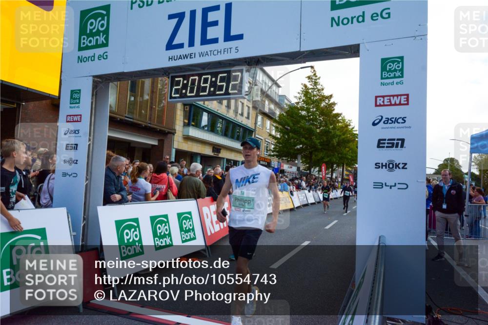 20.09.2026 - PSD Bank Halbmarathon LAZAROV Photography http://msf.ph/oto/10554743 20.09.2026 12:09:51 Ziel 1772, 1923, 2004, 2018, 2434, 2599, 4185, 4196, 4703, 4715 meine-sportfotos.de
