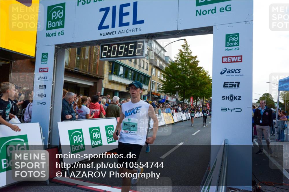 20.09.2026 - PSD Bank Halbmarathon LAZAROV Photography http://msf.ph/oto/10554744 20.09.2026 12:09:51 Ziel 1772, 1923, 2004, 2018, 2434, 2599, 4185, 4196, 4703, 4715 meine-sportfotos.de