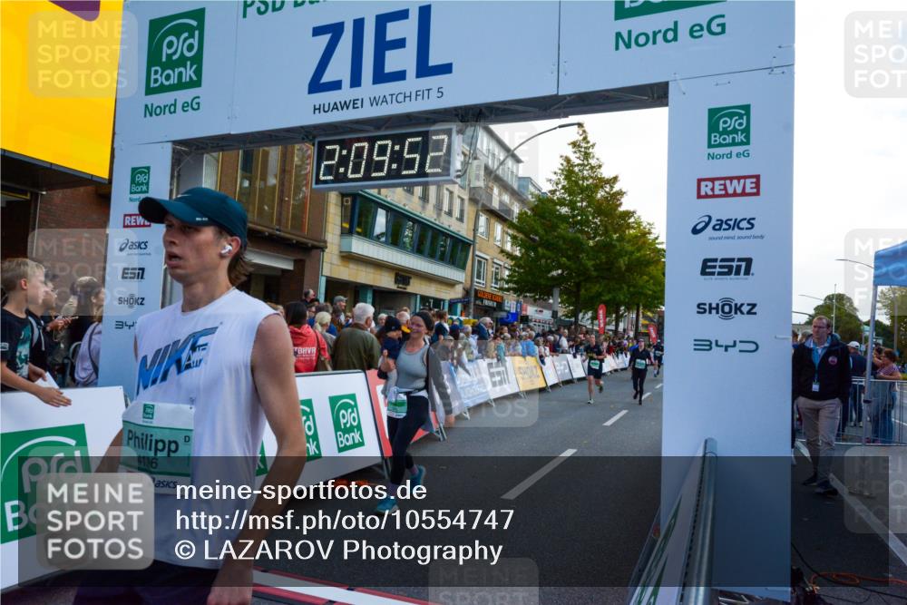 20.09.2026 - PSD Bank Halbmarathon LAZAROV Photography http://msf.ph/oto/10554747 20.09.2026 12:09:52 Ziel 1772, 1923, 2004, 2018, 2434, 2497, 2599, 4185, 4196, 4703, 4715 meine-sportfotos.de