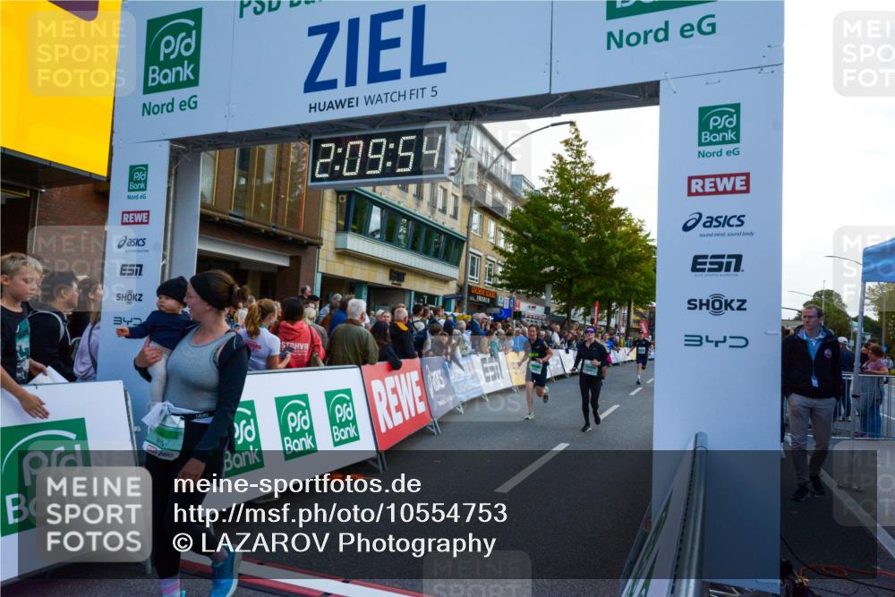 20.09.2026 - PSD Bank Halbmarathon LAZAROV Photography http://msf.ph/oto/10554753 20.09.2026 12:09:53 Ziel 1772, 1923, 2004, 2018, 2434, 2497, 2599, 4185, 4196, 4703, 4715 meine-sportfotos.de