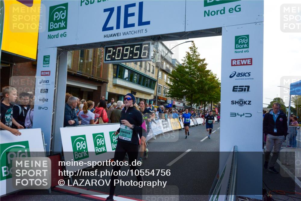 20.09.2026 - PSD Bank Halbmarathon LAZAROV Photography http://msf.ph/oto/10554756 20.09.2026 12:09:55 Ziel 1180, 1772, 2018, 2434, 2497, 2599, 2667, 4185, 4196, 4397, 4703, 4715 meine-sportfotos.de