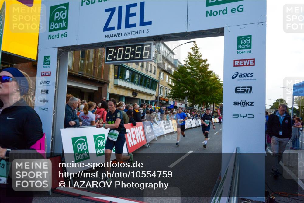 20.09.2026 - PSD Bank Halbmarathon LAZAROV Photography http://msf.ph/oto/10554759 20.09.2026 12:09:55 Ziel 1180, 1772, 2018, 2434, 2497, 2599, 2667, 4185, 4196, 4397, 4703, 4715 meine-sportfotos.de