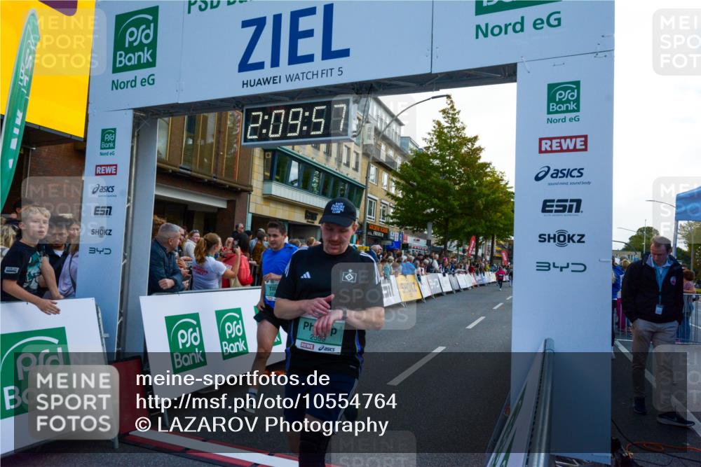 20.09.2026 - PSD Bank Halbmarathon LAZAROV Photography http://msf.ph/oto/10554764 20.09.2026 12:09:57 Ziel 1180, 1942, 2018, 2278, 2434, 2497, 2599, 2667, 3338, 4196, 4397, 4703, 4715 meine-sportfotos.de