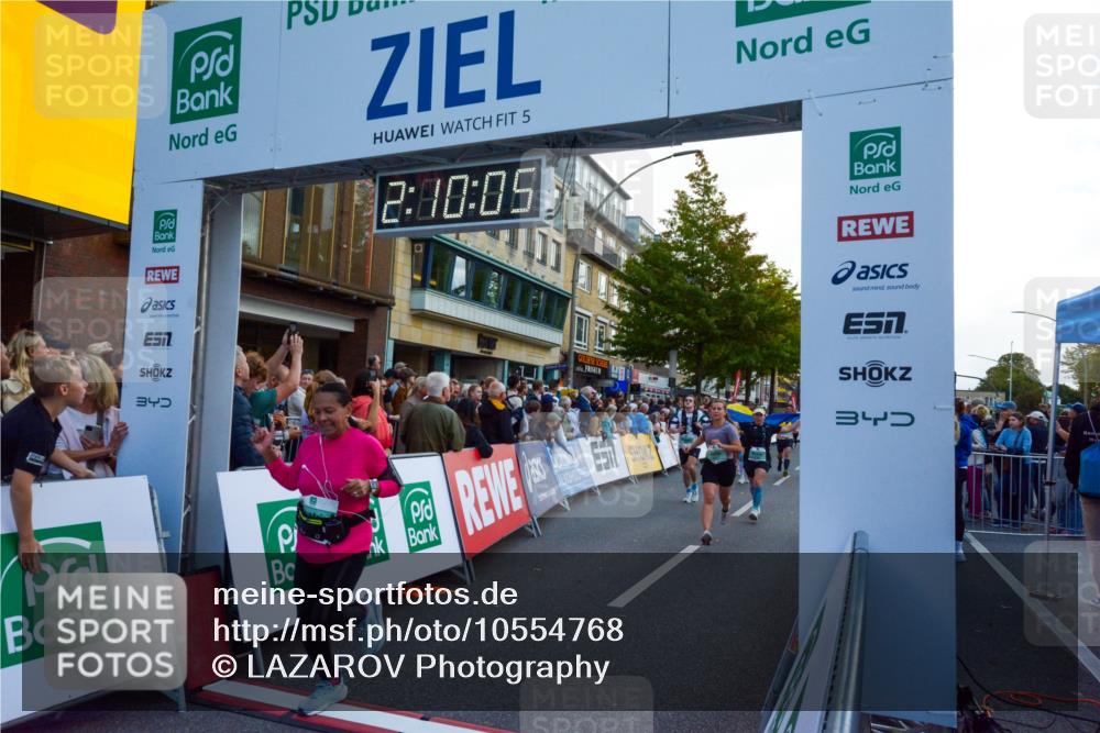 20.09.2026 - PSD Bank Halbmarathon LAZAROV Photography http://msf.ph/oto/10554768 20.09.2026 12:10:04 Ziel 1179, 1180, 1942, 2278, 2497, 2667, 2963, 3338, 4301, 4397, 4490 meine-sportfotos.de