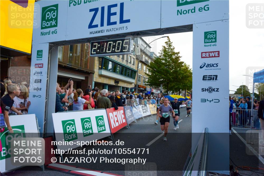 20.09.2026 - PSD Bank Halbmarathon LAZAROV Photography http://msf.ph/oto/10554771 20.09.2026 12:10:05 Ziel 1075, 1076, 1179, 1180, 1942, 2278, 2497, 2667, 2963, 3338, 4301, 4397, 4490 meine-sportfotos.de