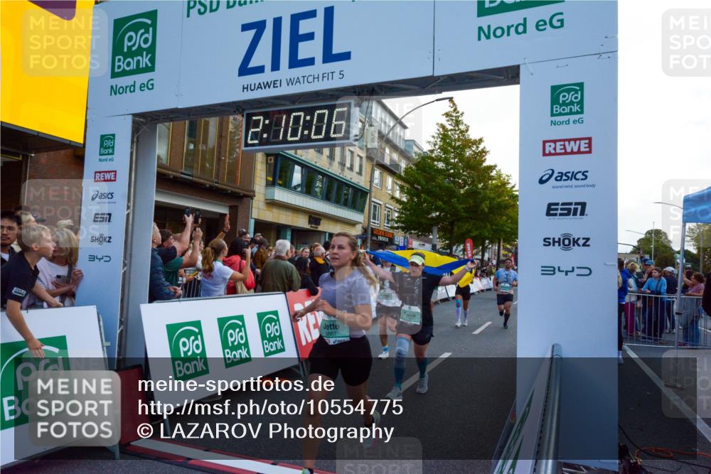 20.09.2026 - PSD Bank Halbmarathon LAZAROV Photography http://msf.ph/oto/10554775 20.09.2026 12:10:06 Ziel 1075, 1076, 1179, 1180, 1942, 2278, 2497, 2667, 2826, 2963, 3338, 4301, 4397, 4490 meine-sportfotos.de
