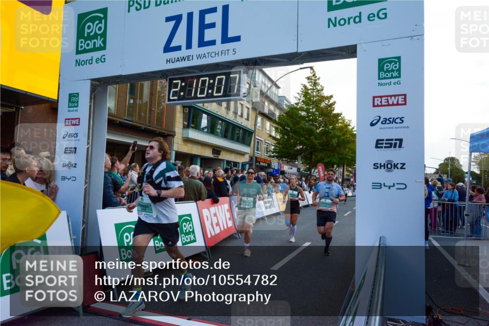 20.09.2026 - PSD Bank Halbmarathon LAZAROV Photography http://msf.ph/oto/10554782 20.09.2026 12:10:07 Ziel 1075, 1076, 1179, 1180, 1942, 2278, 2497, 2667, 2826, 2963, 3338, 3897, 4301, 4397, 4490 meine-sportfotos.de