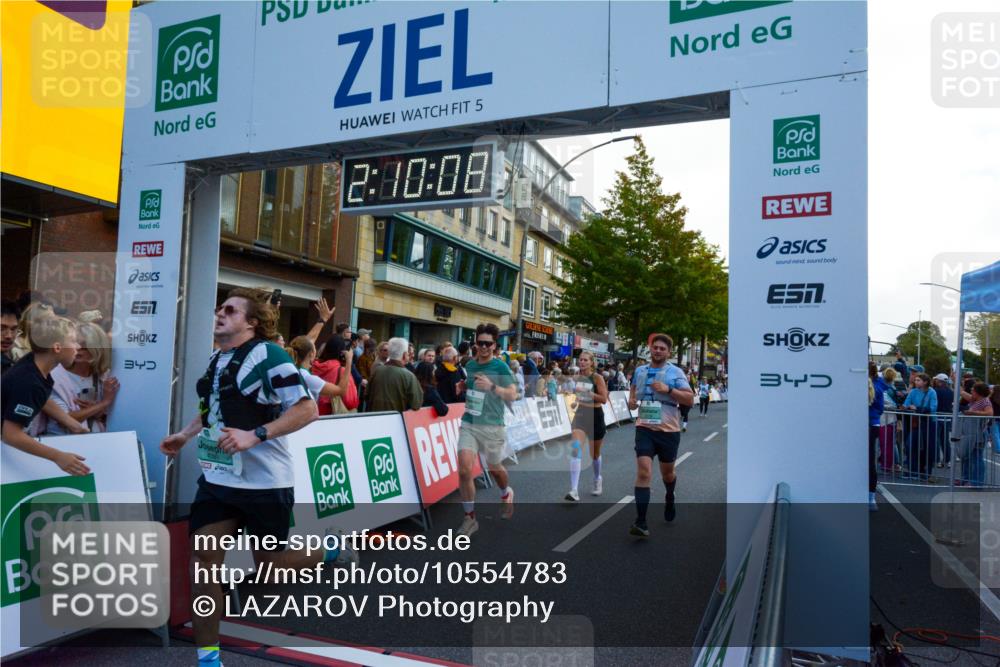 20.09.2026 - PSD Bank Halbmarathon LAZAROV Photography http://msf.ph/oto/10554783 20.09.2026 12:10:07 Ziel 1075, 1076, 1179, 1180, 1942, 2278, 2497, 2667, 2826, 2963, 3338, 3897, 4301, 4397, 4490 meine-sportfotos.de