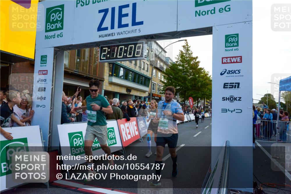 20.09.2026 - PSD Bank Halbmarathon LAZAROV Photography http://msf.ph/oto/10554787 20.09.2026 12:10:08 Ziel 1075, 1076, 1179, 1180, 1942, 2278, 2497, 2667, 2826, 2963, 3338, 3897, 4301, 4397, 4490 meine-sportfotos.de