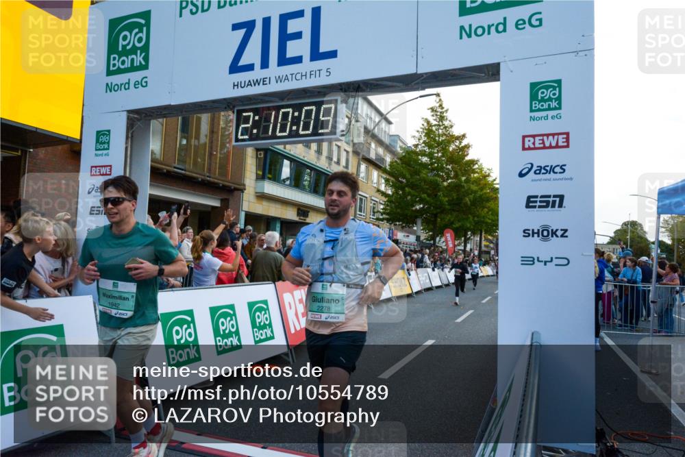 20.09.2026 - PSD Bank Halbmarathon LAZAROV Photography http://msf.ph/oto/10554789 20.09.2026 12:10:08 Ziel 1075, 1076, 1179, 1180, 1942, 2278, 2497, 2667, 2826, 2963, 3338, 3897, 4301, 4397, 4490 meine-sportfotos.de