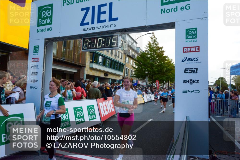 20.09.2026 - PSD Bank Halbmarathon LAZAROV Photography http://msf.ph/oto/10554802 20.09.2026 12:10:14 Ziel 1075, 1076, 1179, 1878, 1942, 2163, 2278, 2826, 2963, 3338, 3391, 3742, 3897, 4301, 4490 meine-sportfotos.de