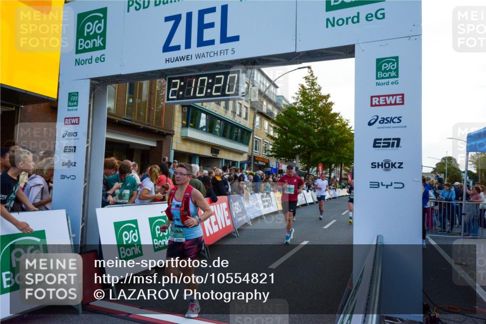 20.09.2026 - PSD Bank Halbmarathon LAZAROV Photography http://msf.ph/oto/10554821 20.09.2026 12:10:19 Ziel 1075, 1076, 1878, 2163, 2826, 3391, 3742, 3897, 4301, 4490, 4576, 4577 meine-sportfotos.de