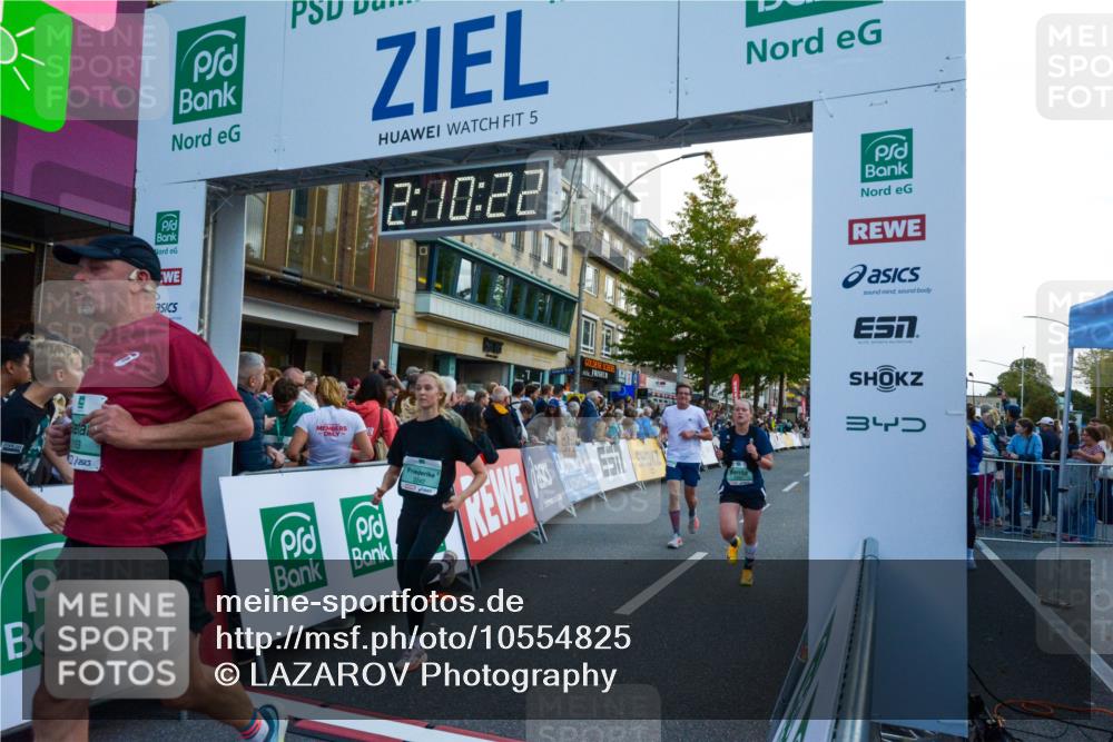 20.09.2026 - PSD Bank Halbmarathon LAZAROV Photography http://msf.ph/oto/10554825 20.09.2026 12:10:21 Ziel 1075, 1076, 1878, 2163, 2826, 3391, 3742, 3897, 4576, 4577 meine-sportfotos.de