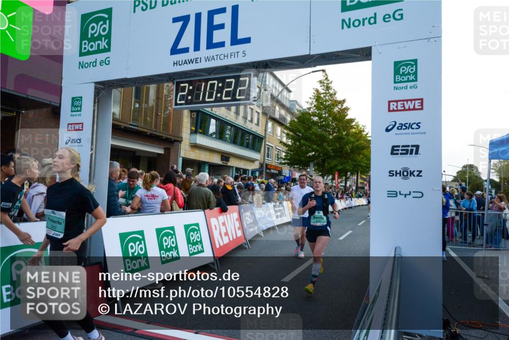 20.09.2026 - PSD Bank Halbmarathon LAZAROV Photography http://msf.ph/oto/10554828 20.09.2026 12:10:21 Ziel 1075, 1076, 1878, 2163, 2826, 3391, 3742, 3897, 4576, 4577 meine-sportfotos.de