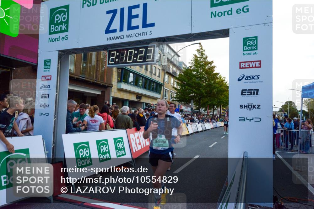 20.09.2026 - PSD Bank Halbmarathon LAZAROV Photography http://msf.ph/oto/10554829 20.09.2026 12:10:22 Ziel 1075, 1076, 1878, 2163, 2826, 3391, 3742, 3897, 4576, 4577 meine-sportfotos.de