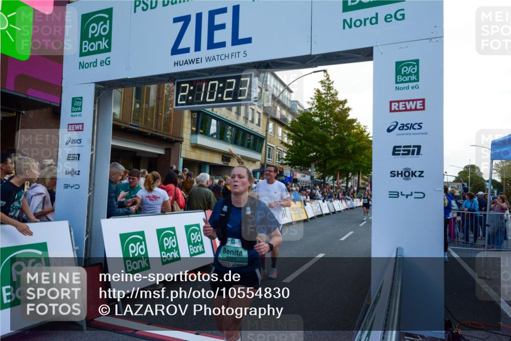 20.09.2026 - PSD Bank Halbmarathon LAZAROV Photography http://msf.ph/oto/10554830 20.09.2026 12:10:22 Ziel 1075, 1076, 1878, 2163, 2826, 3391, 3742, 3897, 4576, 4577 meine-sportfotos.de