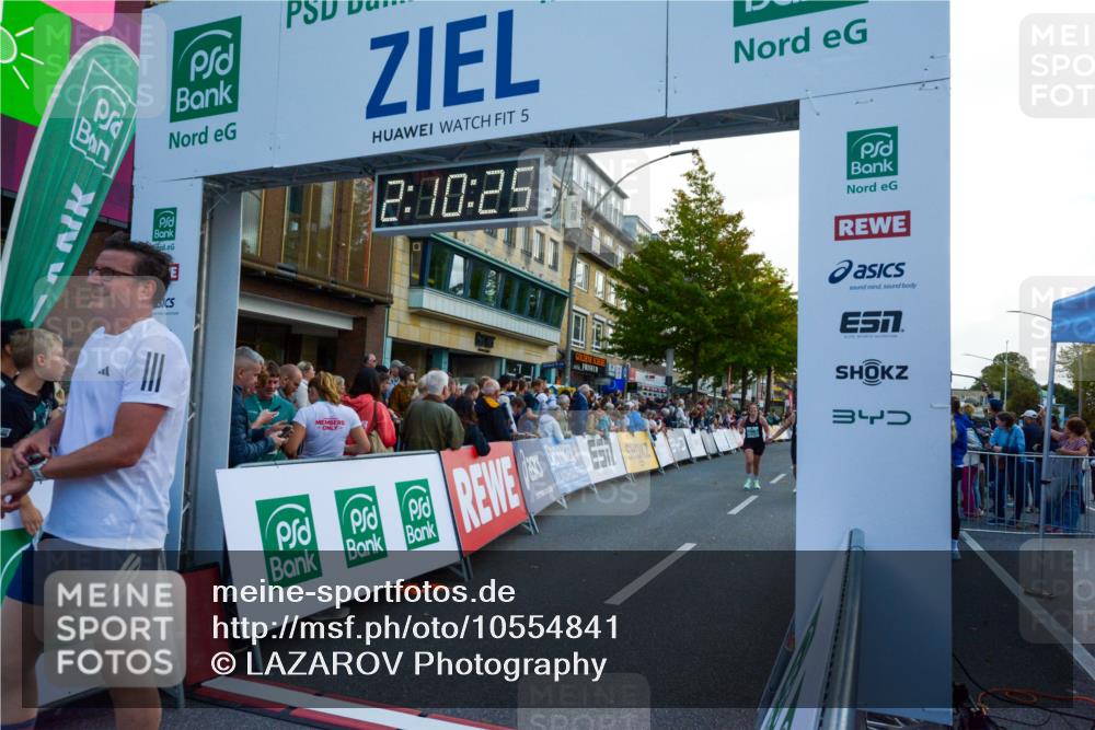 20.09.2026 - PSD Bank Halbmarathon LAZAROV Photography http://msf.ph/oto/10554841 20.09.2026 12:10:24 Ziel 1878, 2163, 2826, 3391, 3742, 3897, 4576, 4577, 4611 meine-sportfotos.de