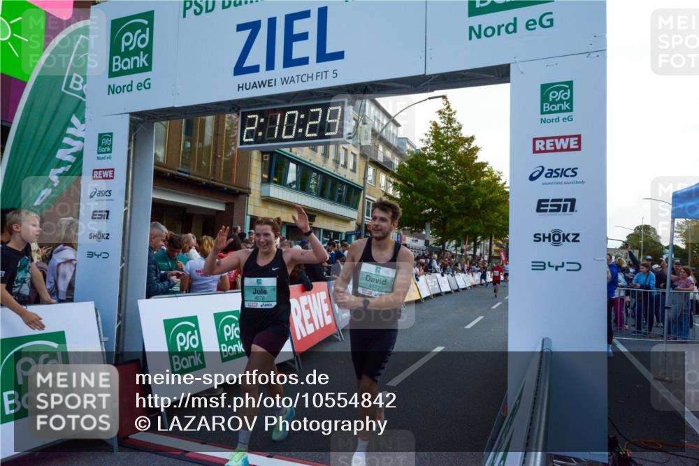 20.09.2026 - PSD Bank Halbmarathon LAZAROV Photography http://msf.ph/oto/10554842 20.09.2026 12:10:28 Ziel 1878, 3391, 3410, 4316, 4328, 4576, 4577, 4611 meine-sportfotos.de